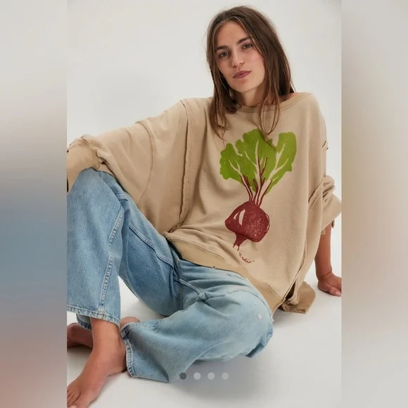 Free People Graphic Camden Pullover - Picture 1 of 9